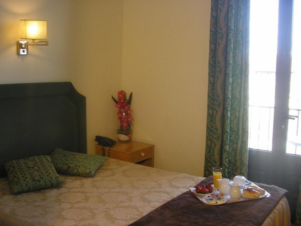 Guest House Porto Clerigus Exterior photo